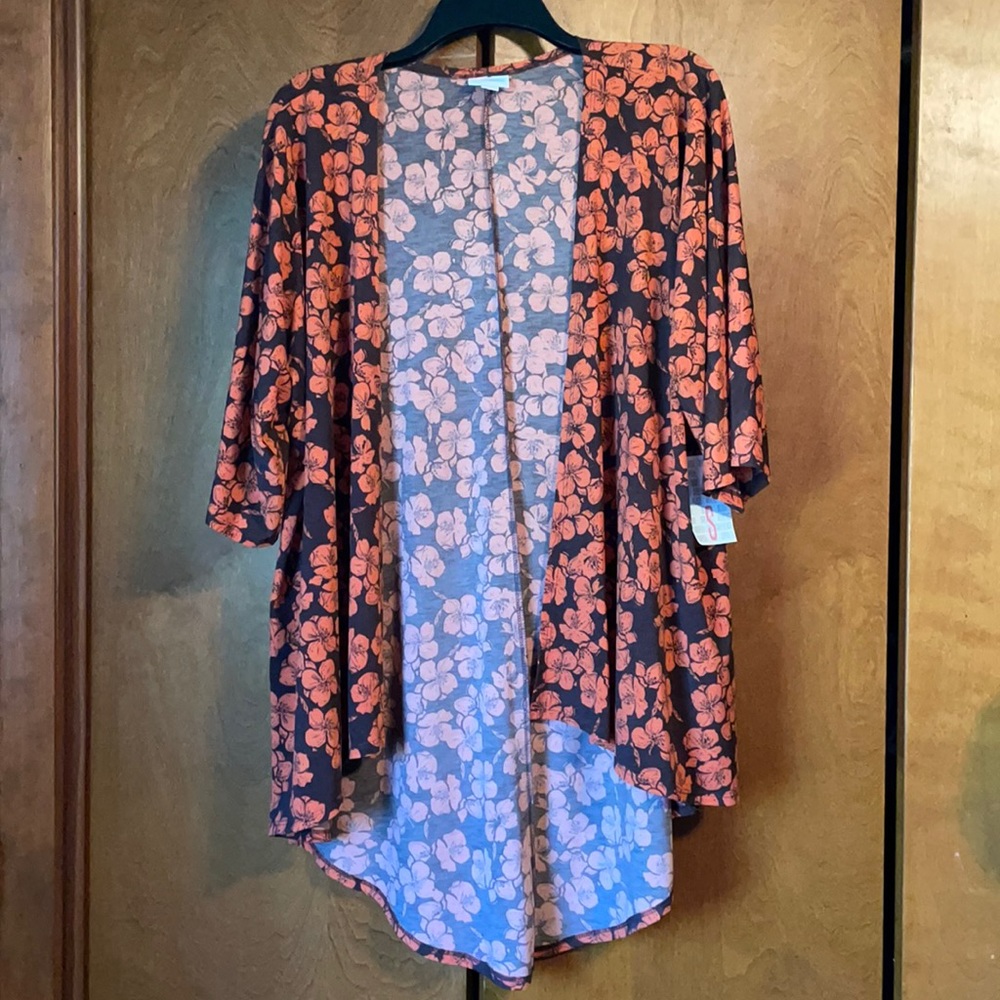 NWT LuLaRoe floral Lindsay
